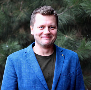 <p><span style="font-weight: 400;">Petr Lesenský<br />
</span><span style="font-weight: 400;">Owner<br />
</span><span style="font-weight: 400;"><strong>Tel:</strong> +420 774 Z43 800<br />
</span><span style="font-weight: 400;"><strong>Email:</strong> petr@lesensky.cz</span></p>
